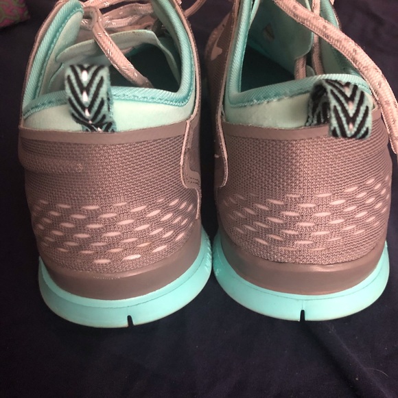 Nike Free - Picture 3 of 4